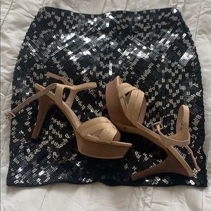 VINCE CAMUTO Platform Sandal